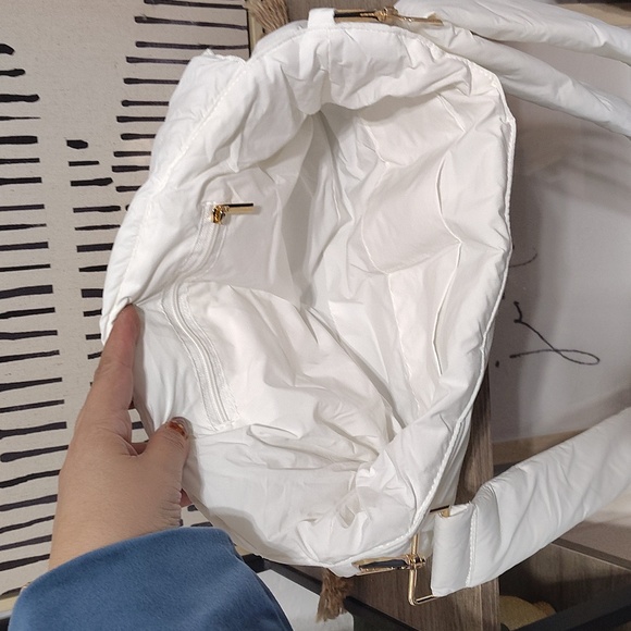 New White Puffer Shoulder/Crossbody Bag - Picture 9 of 11